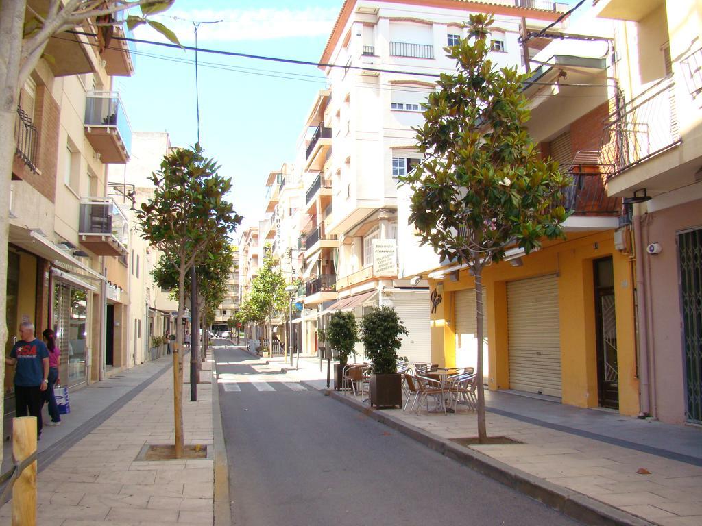 Hostal Platja Кембрилс Екстериор снимка