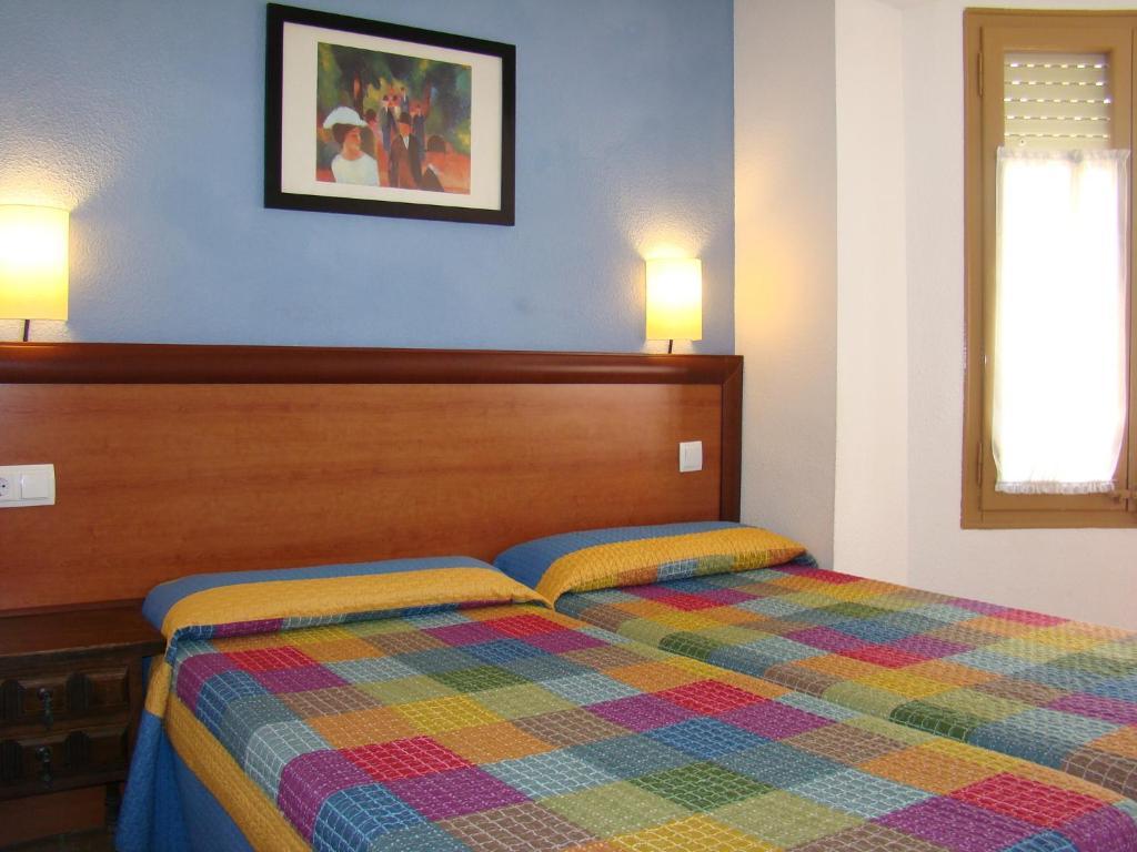 Hostal Platja Кембрилс Екстериор снимка