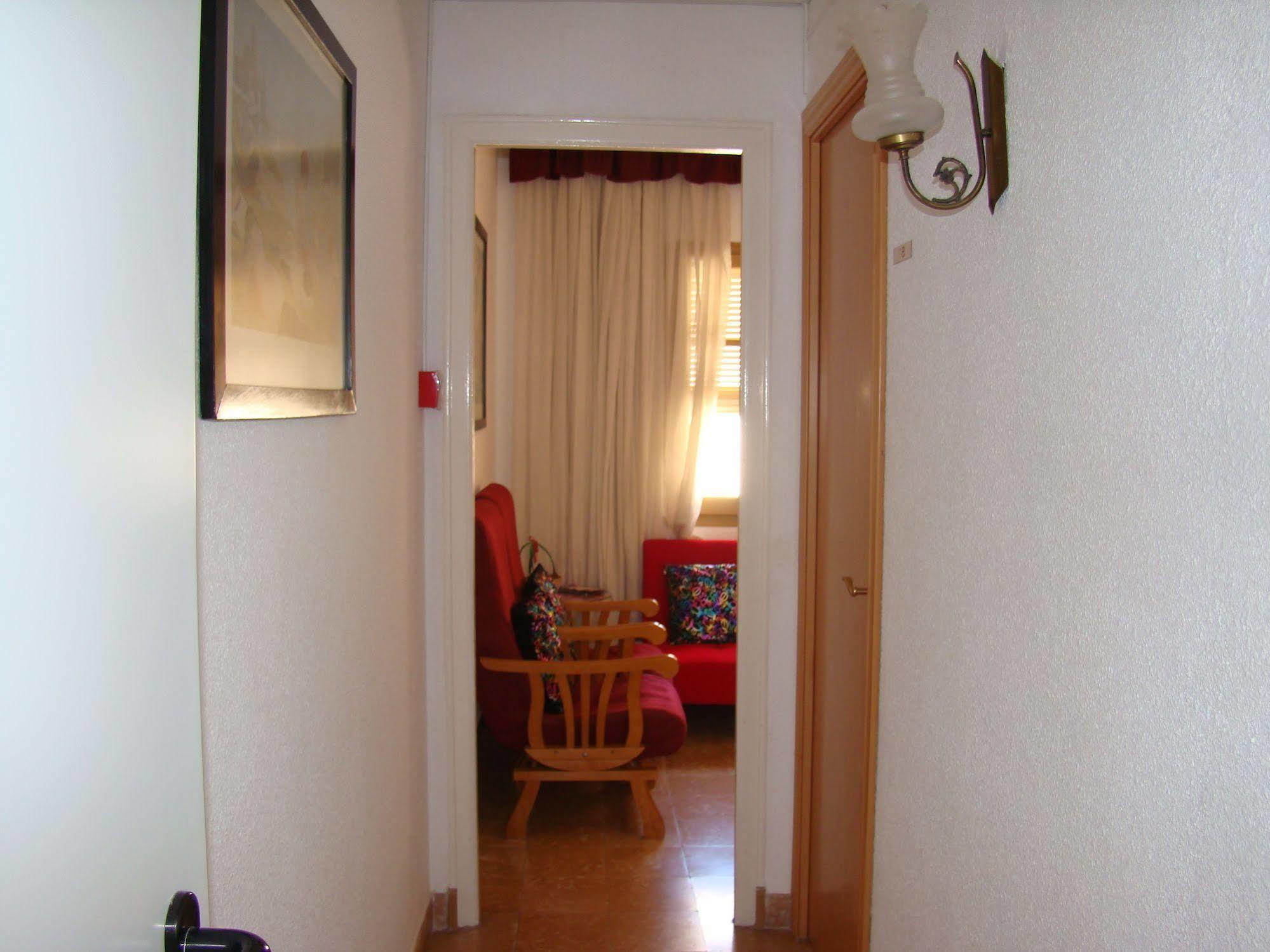 Hostal Platja Кембрилс Екстериор снимка