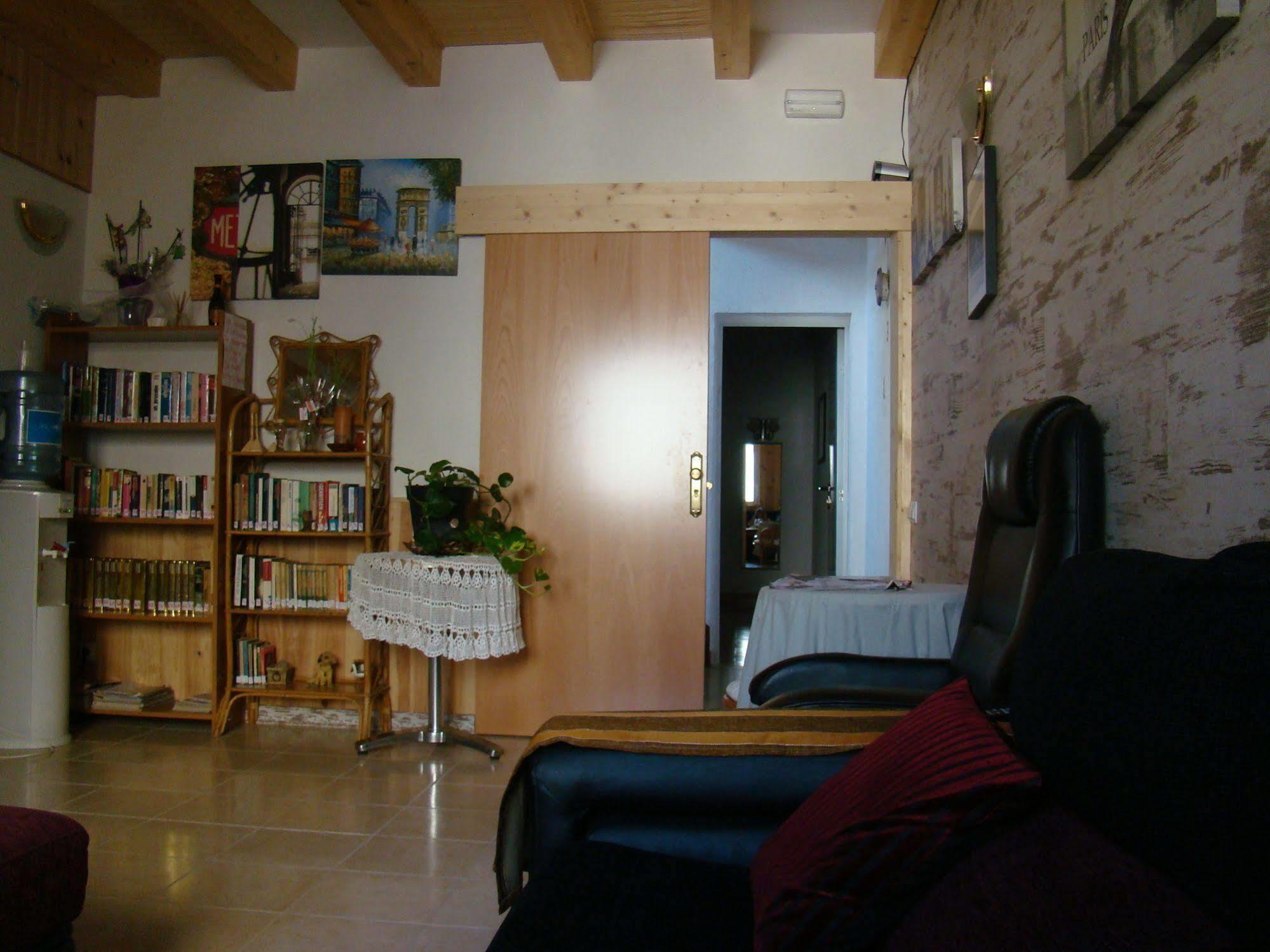 Hostal Platja Кембрилс Екстериор снимка