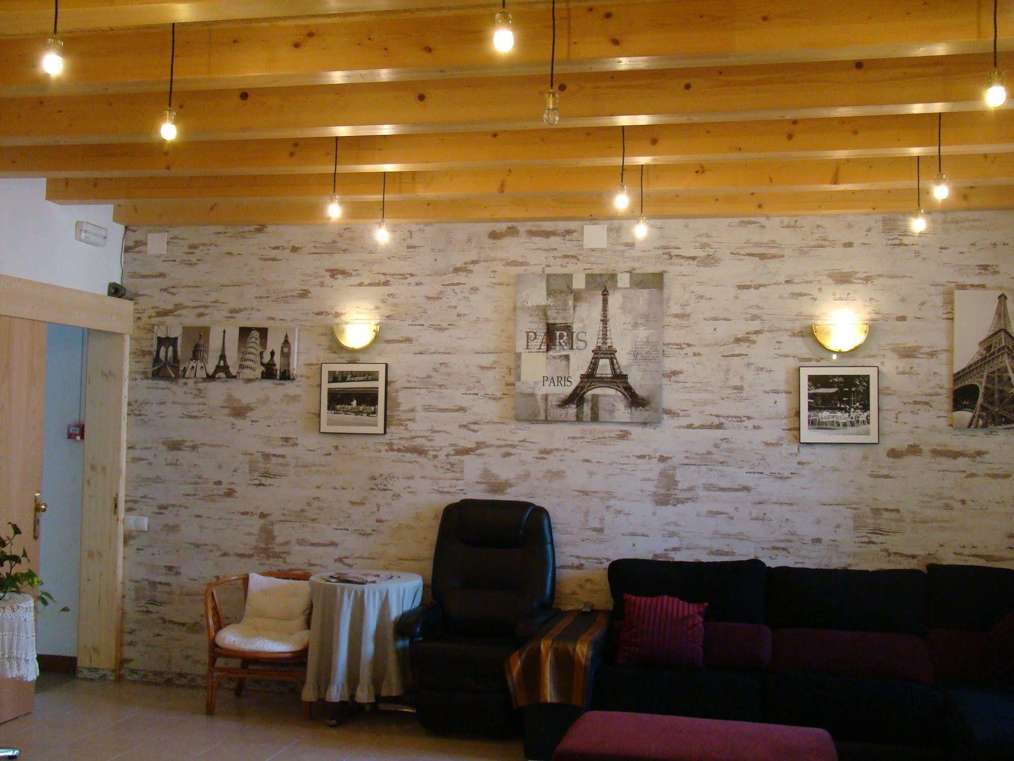 Hostal Platja Кембрилс Екстериор снимка